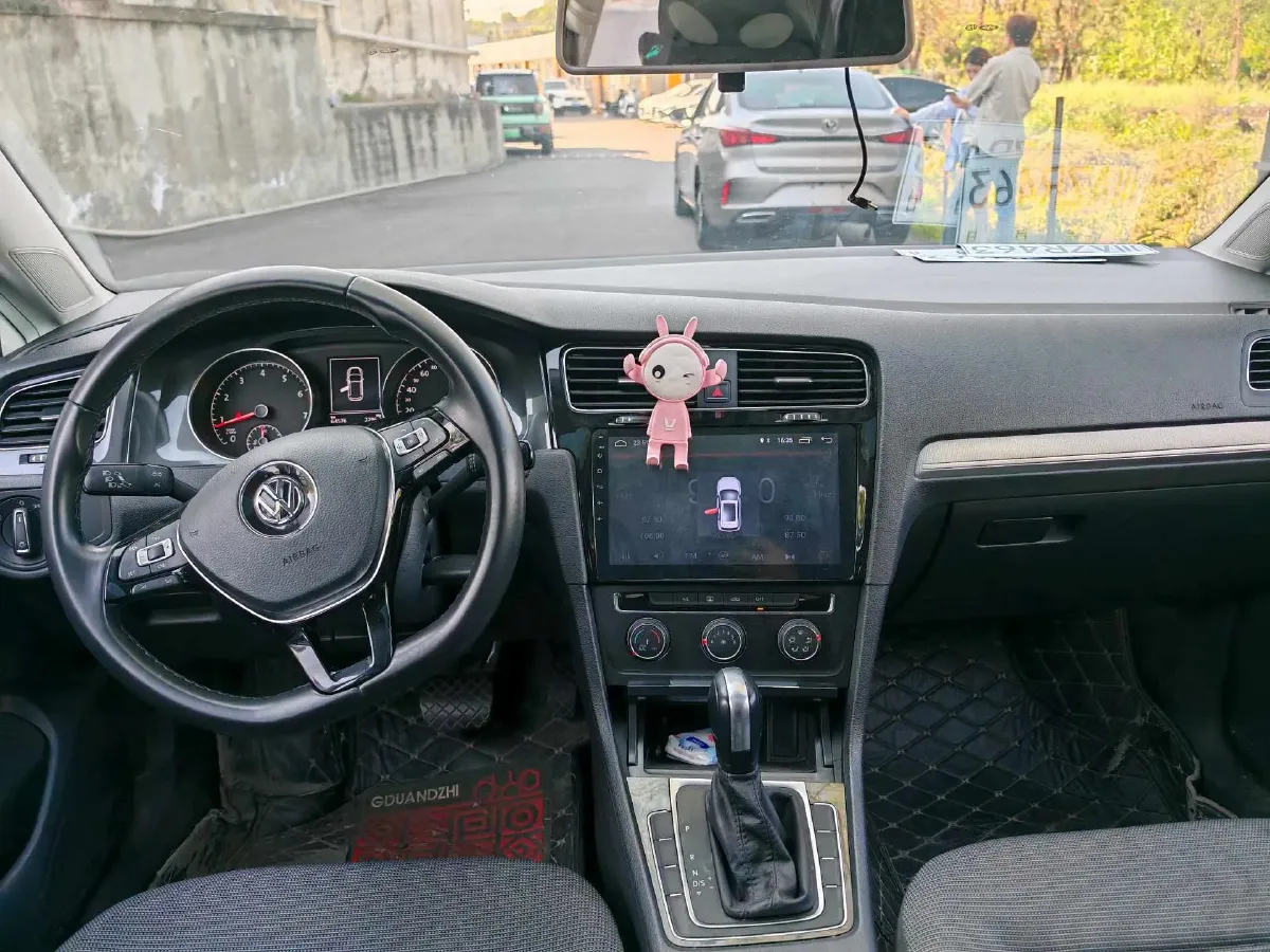 2018 Volkswagen Golf 1.6L 110HP L4 6AT,autocango,china used car exporter,china ev exporter,chinese used car exporter,chinese used ev exporter