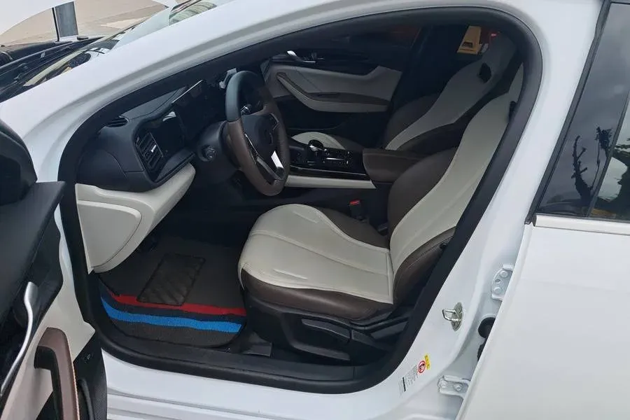 2024 BYD Qin Plus 1.5L 110HP L4 E-CVT PHEV 8.32KWH,autocango,china used car exporter,china ev exporter,chinese used car exporter,chinese used ev exporter