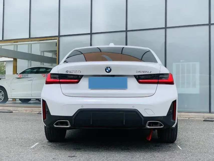 2022 BMW 3 Series 2.0T 156HP L4 8AT,autocango,china used car exporter,china ev exporter,chinese used car exporter,chinese used ev exporter