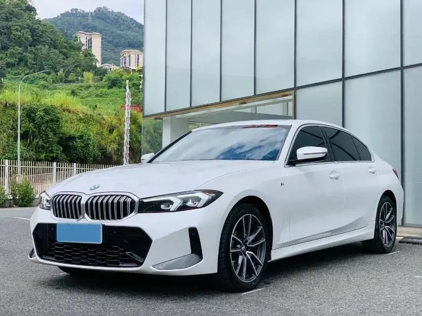 2022 BMW 3 Series 2.0T 156HP L4 8AT,autocango,china used car exporter,china ev exporter,chinese used car exporter,chinese used ev exporter