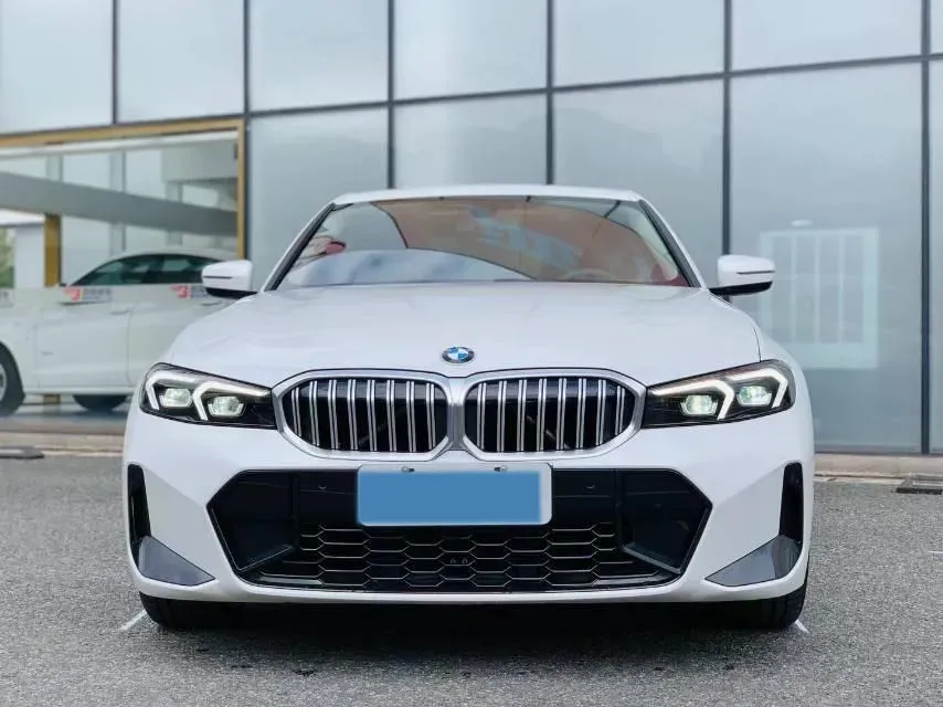 2022 BMW 3 Series 2.0T 156HP L4 8AT,autocango,china used car exporter,china ev exporter,chinese used car exporter,chinese used ev exporter