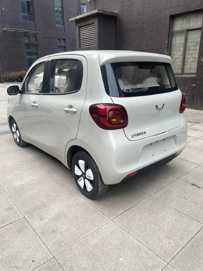 2025 WuLing HongGuang MINI EV BEV 16.2KWH,autocango,china used car exporter,china ev exporter,chinese used car exporter,chinese used ev exporter