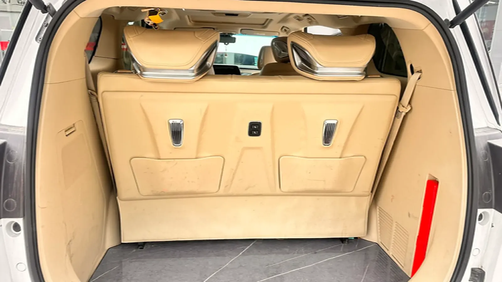 2023 Buick GL8 2.0T 237HP L4 9AT,autocango,china used car exporter,china ev exporter,chinese used car exporter,chinese used ev exporter