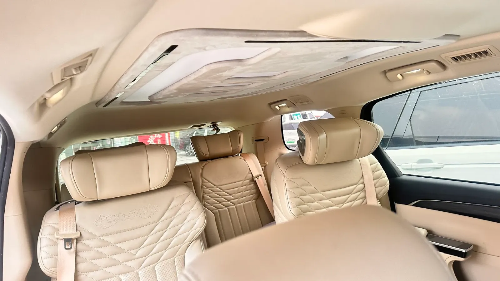 2023 Buick GL8 2.0T 237HP L4 9AT,autocango,china used car exporter,china ev exporter,chinese used car exporter,chinese used ev exporter