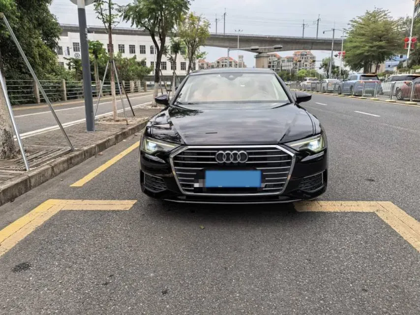 2020 Audi A6L 2.0T 190HP L4 7DCT,autocango,china used car exporter,china ev exporter,chinese used car exporter,chinese used ev exporter