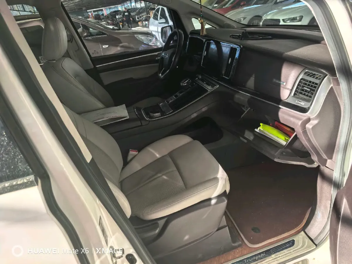 2021 GAC Trumpchi M8 2.0T 252HP L4 8AT,autocango,china used car exporter,china ev exporter,chinese used car exporter,chinese used ev exporter