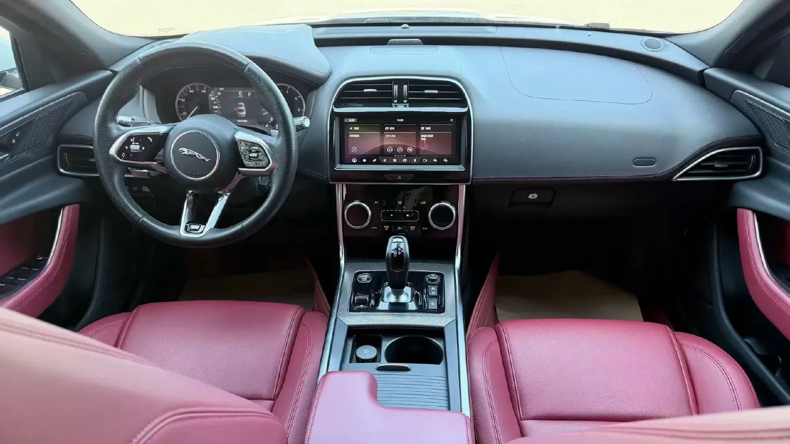 2020 Jaguar XEL 2.0T 200HP L4 8AT,autocango,china used car exporter,china ev exporter,chinese used car exporter,chinese used ev exporter