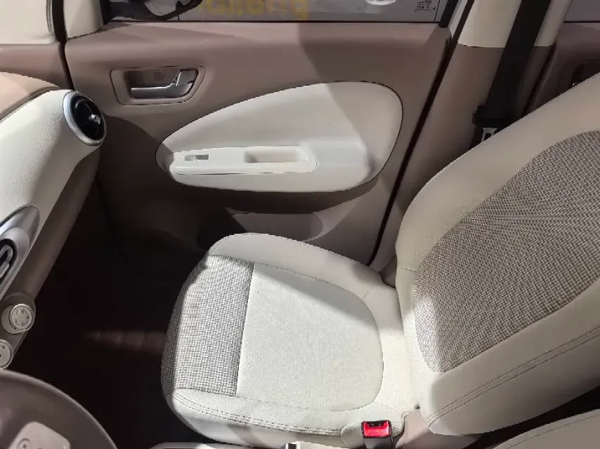 2025 WuLing HongGuang MINI EV BEV 16.2KWH,autocango,china used car exporter,china ev exporter,chinese used car exporter,chinese used ev exporter