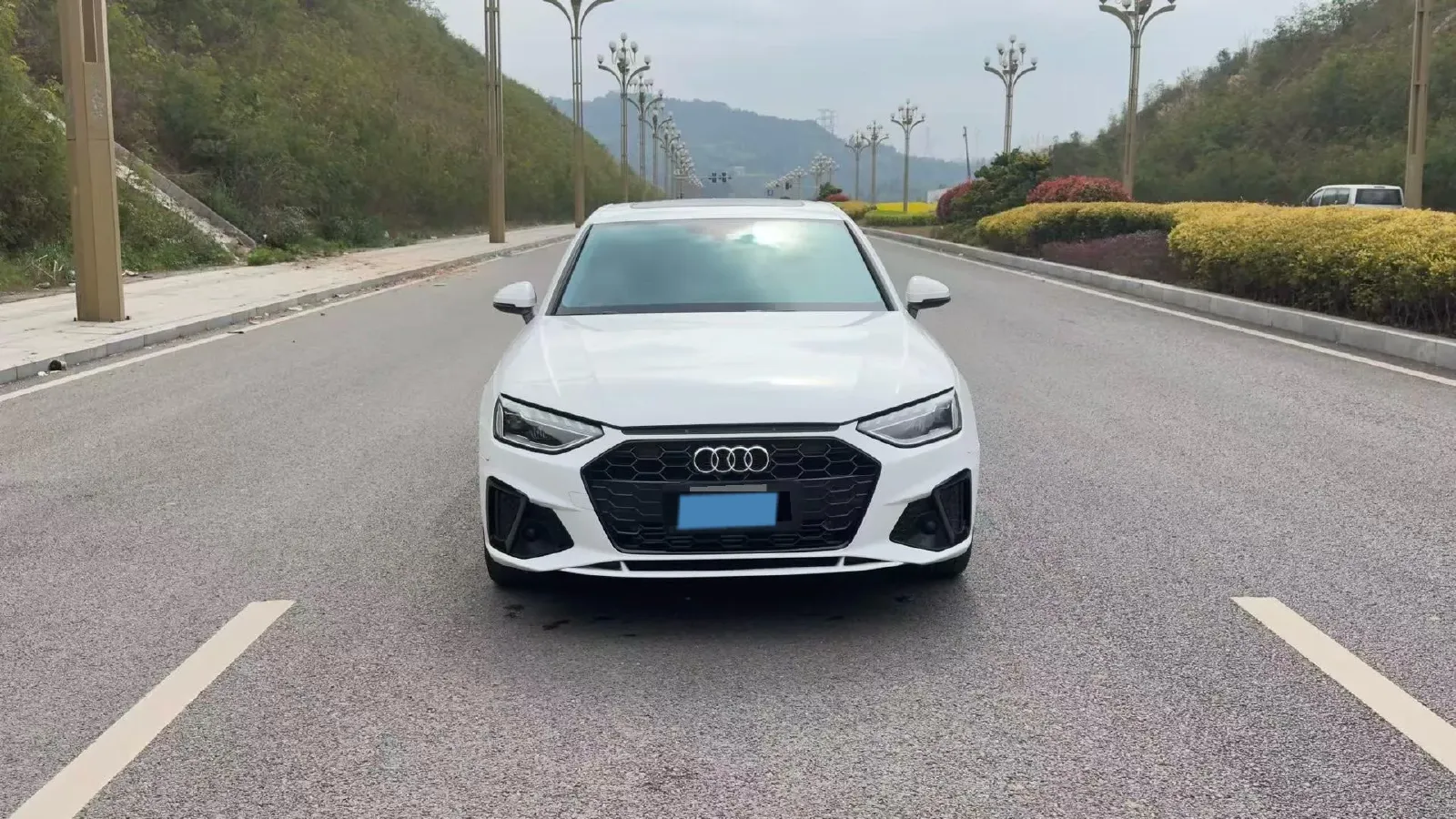 2020 Audi A4L 2.0T 190HP L4 7DCT,autocango,china used car exporter,china ev exporter,chinese used car exporter,chinese used ev exporter