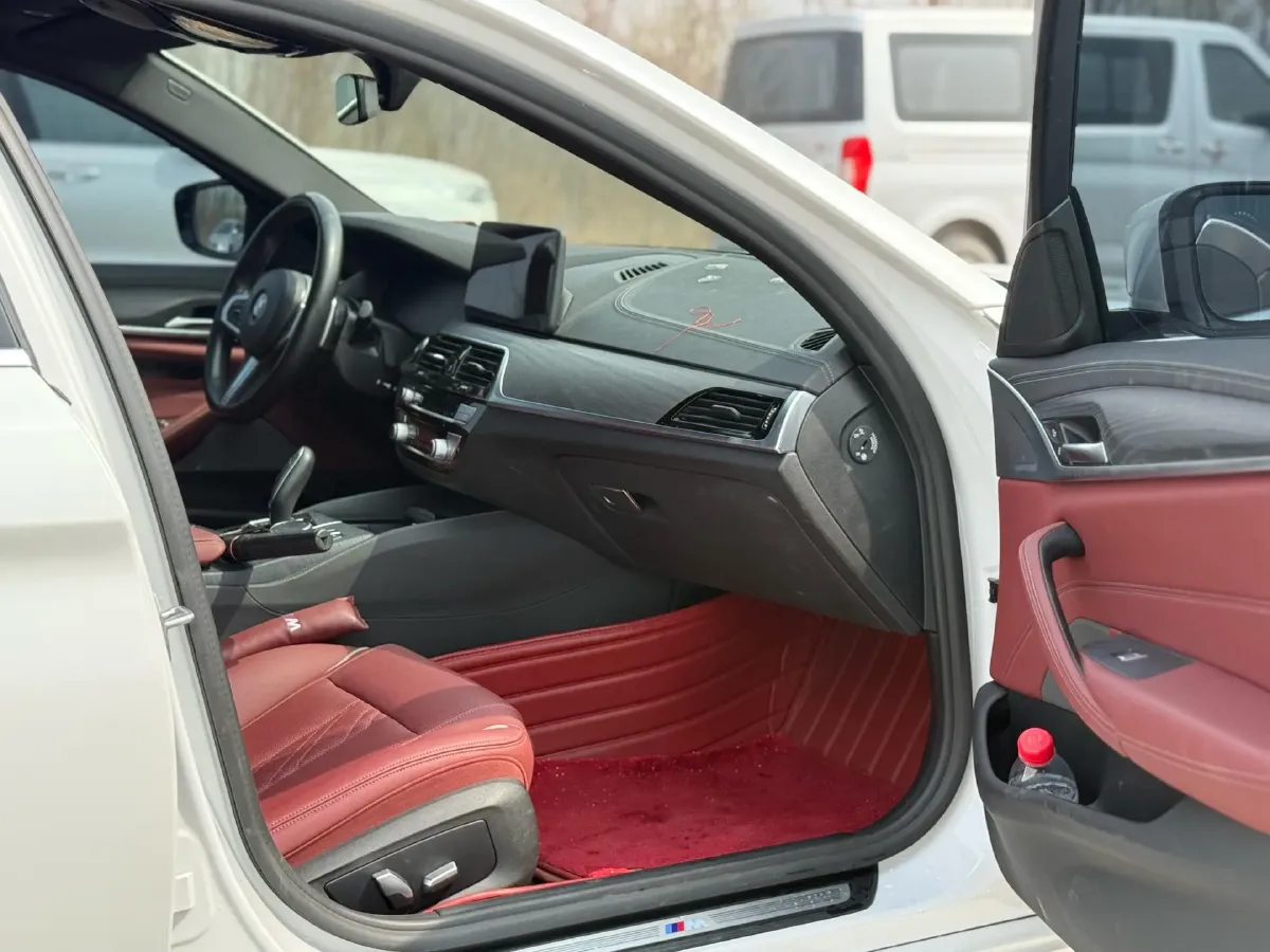 2021 BMW 5 Series 2.0T 252HP L4 8AT,autocango,china used car exporter,china ev exporter,chinese used car exporter,chinese used ev exporter