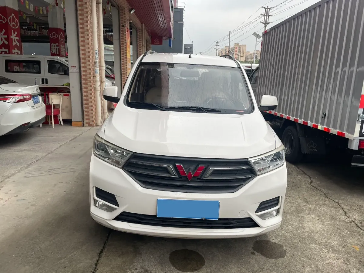 2018 WuLing HongGuang 1.5L 105HP L4 5MT,autocango,china used car exporter,china ev exporter,chinese used car exporter,chinese used ev exporter