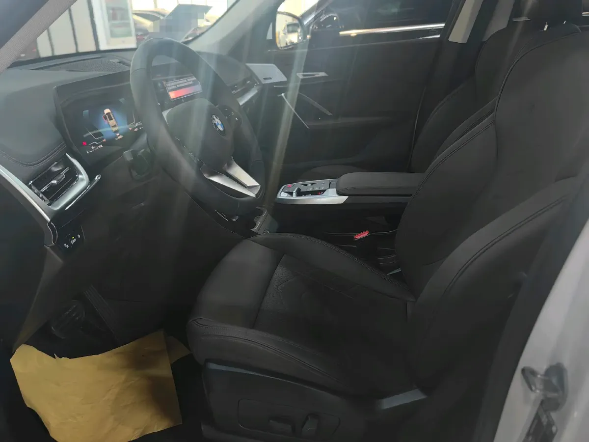 2025 BMW X1 2.0T 204HP L4 7DCT,autocango,china used car exporter,china ev exporter,chinese used car exporter,chinese used ev exporter