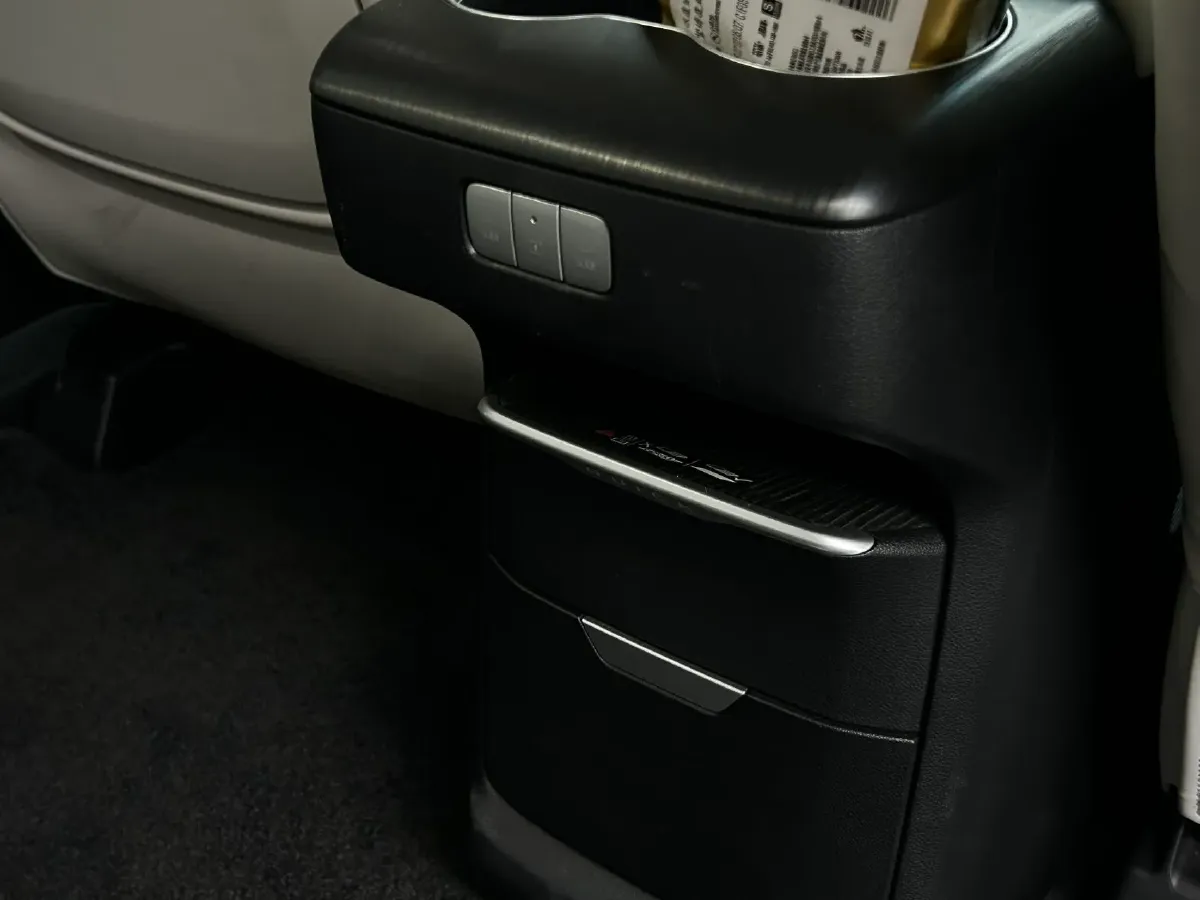 2024 Buick GL8 1.5T 180HP L4 2DHT PHEV 24.4KWH,autocango,china used car exporter,china ev exporter,chinese used car exporter,chinese used ev exporter