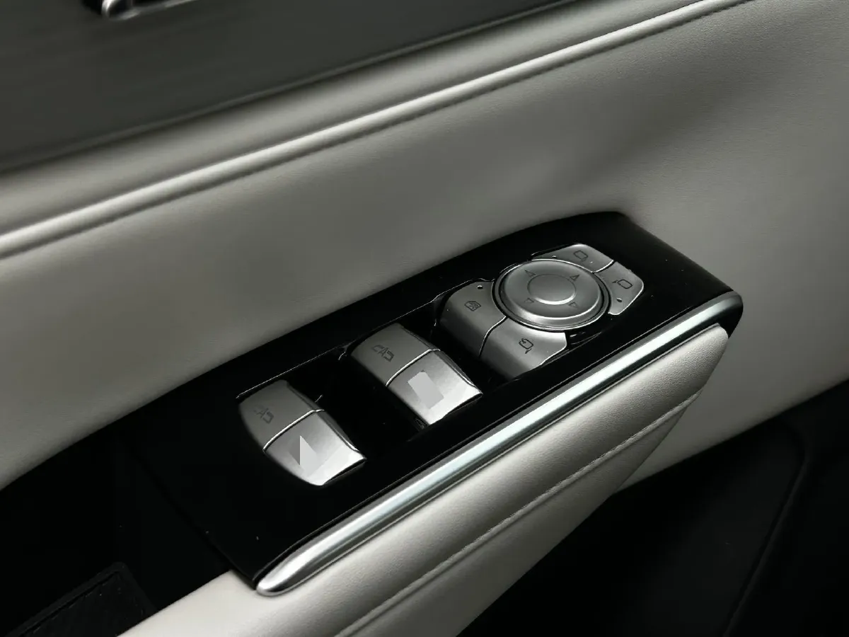 2024 Buick GL8 1.5T 180HP L4 2DHT PHEV 24.4KWH,autocango,china used car exporter,china ev exporter,chinese used car exporter,chinese used ev exporter