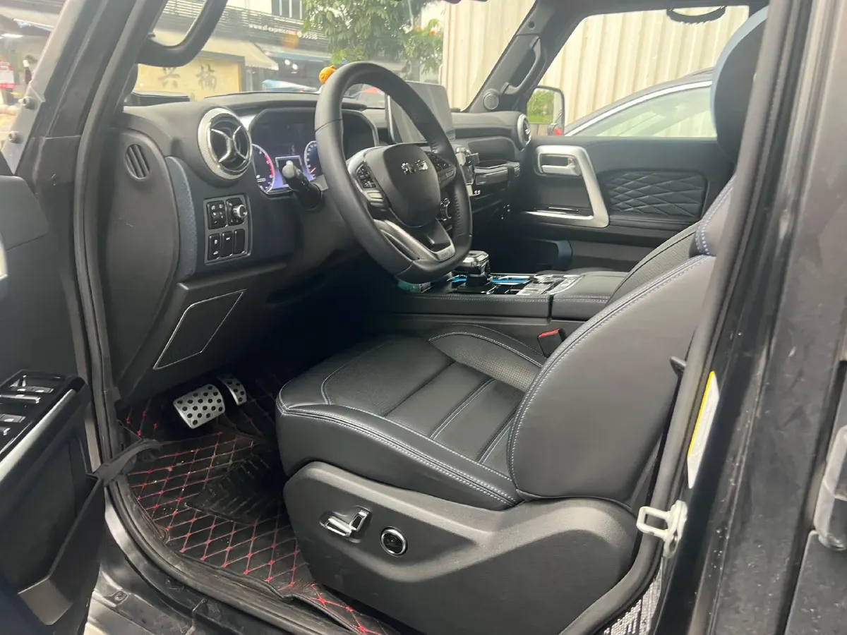 2023 Beijing BJ40 2.0T 163HP L4 8AT,autocango,china used car exporter,china ev exporter,chinese used car exporter,chinese used ev exporter