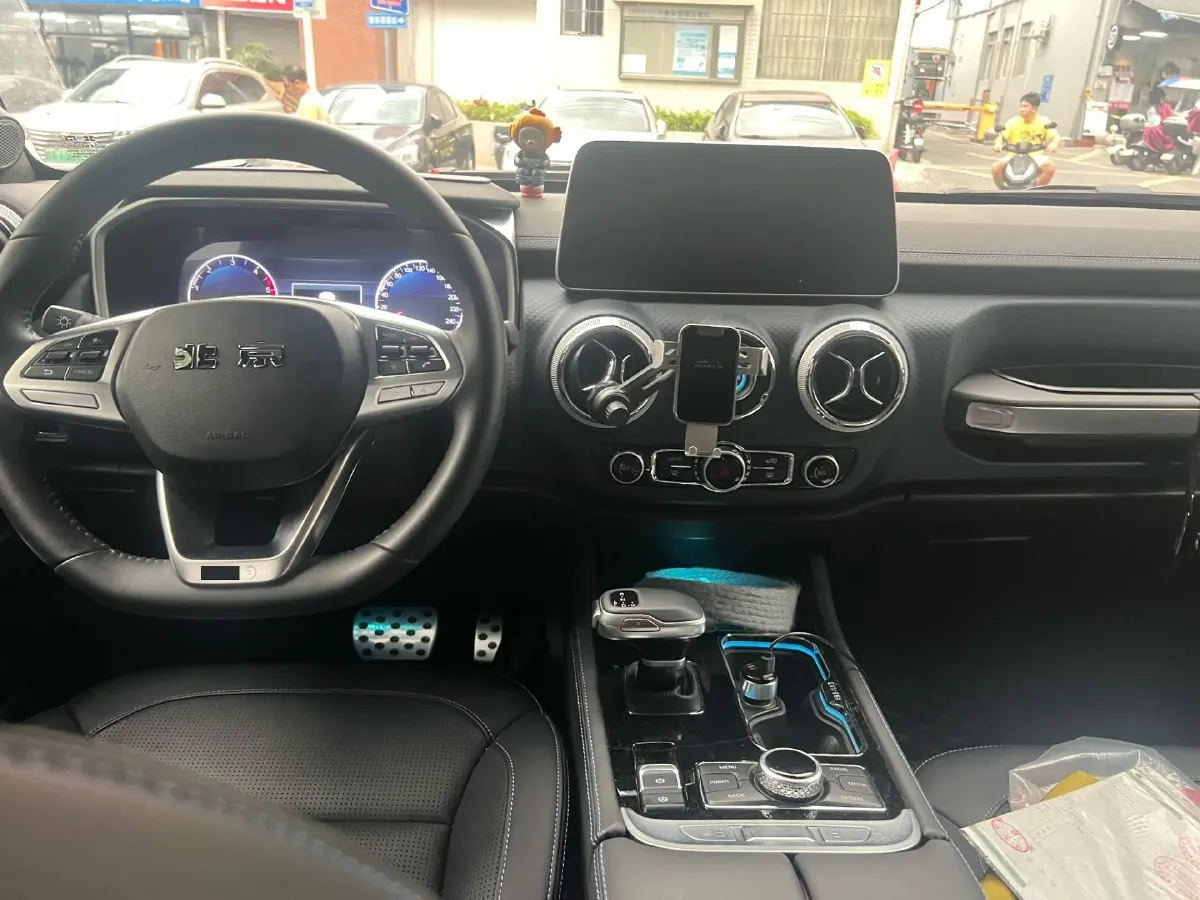 2023 Beijing BJ40 2.0T 163HP L4 8AT,autocango,china used car exporter,china ev exporter,chinese used car exporter,chinese used ev exporter