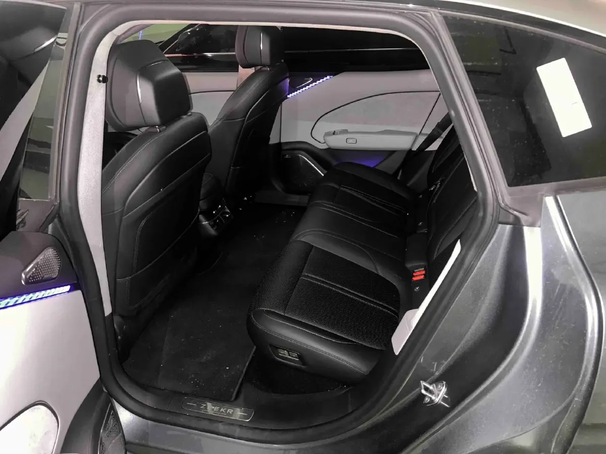 2024 Zeekr 007 BEV 75KWH,autocango,china used car exporter,china ev exporter,chinese used car exporter,chinese used ev exporter