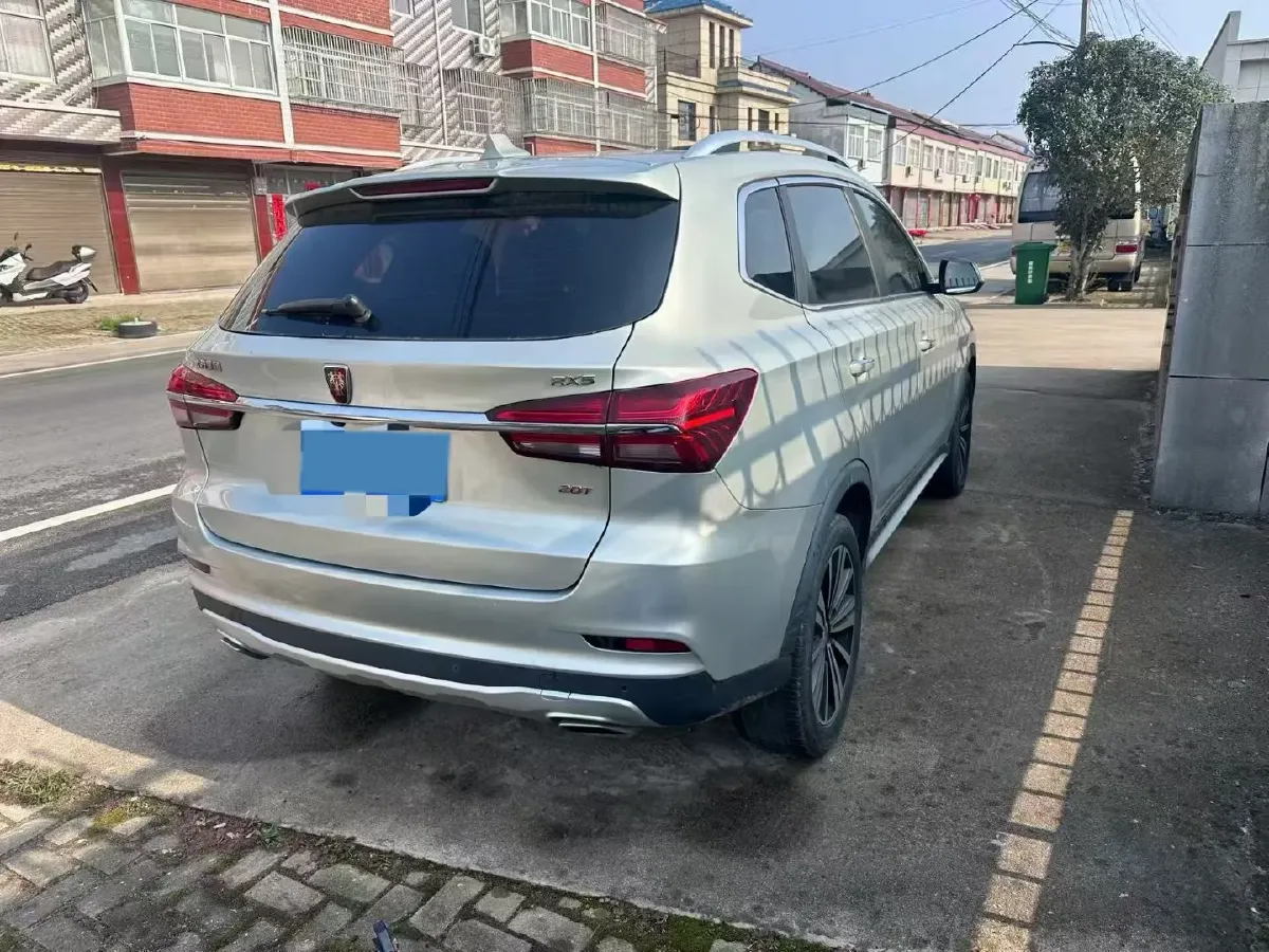 2020 Roewe i6 1.5T 169HP L4 7DCT,autocango,china used car exporter,china ev exporter,chinese used car exporter,chinese used ev exporter