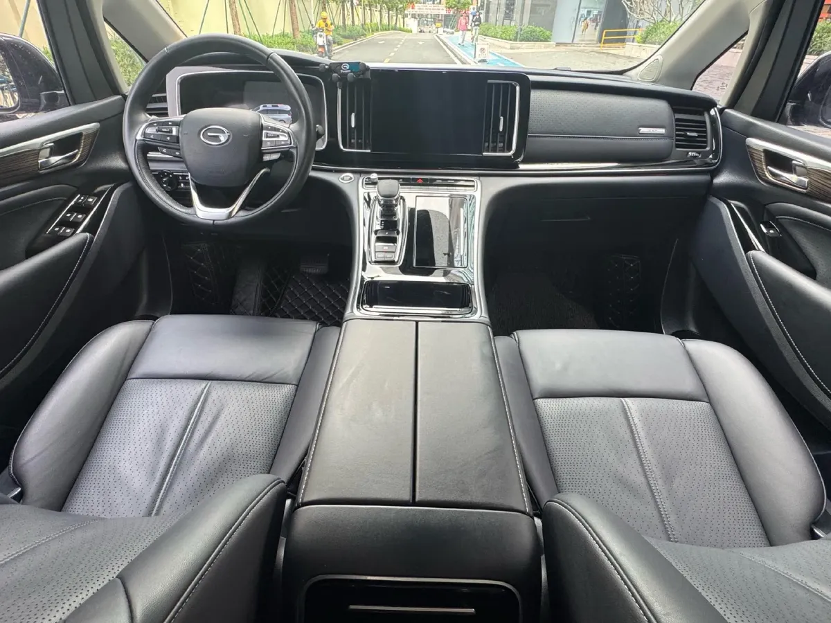 2021 GAC Trumpchi M8 2.0T 252HP L4 8AT,autocango,china used car exporter,china ev exporter,chinese used car exporter,chinese used ev exporter