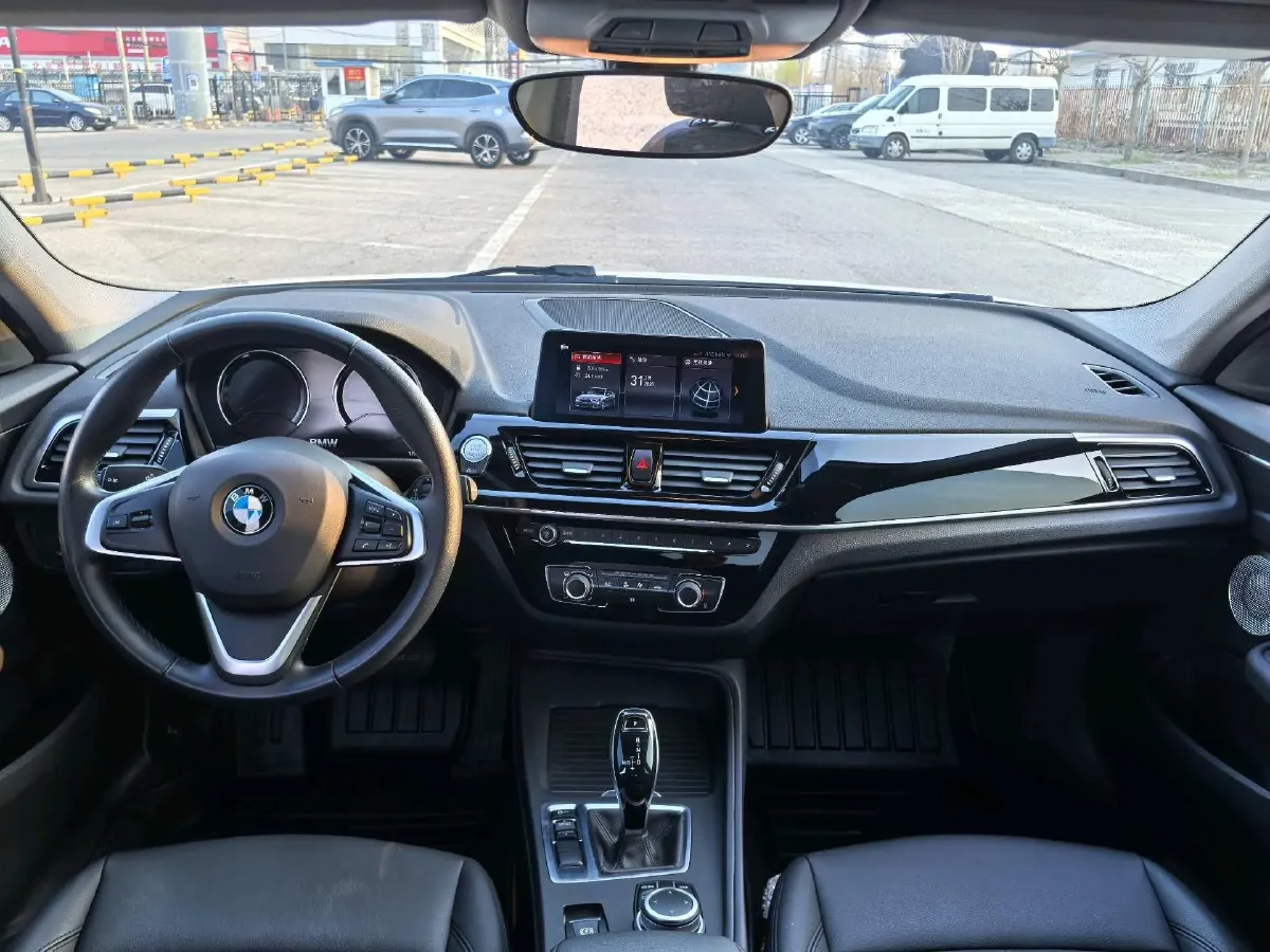 2021 BMW 1 Series 1.5T 140HP L3 7DCT,autocango,china used car exporter,china ev exporter,chinese used car exporter,chinese used ev exporter