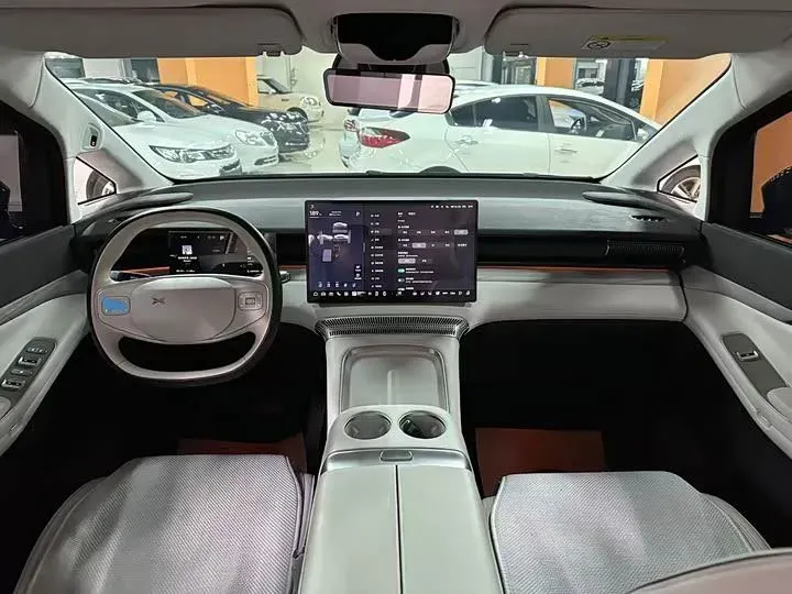 2024 Xpeng X9 BEV 101.5KWH,autocango,china used car exporter,china ev exporter,chinese used car exporter,chinese used ev exporter