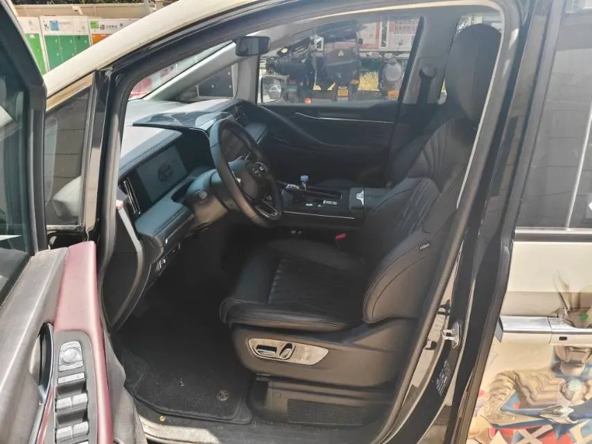 2024 GAC Trumpchi M8 2.0T 252HP L4 8AT,autocango,china used car exporter,china ev exporter,chinese used car exporter,chinese used ev exporter