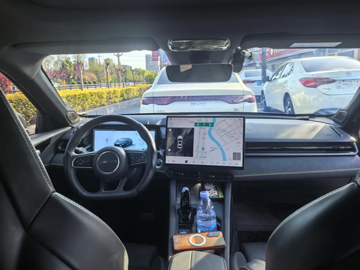 2025 LYNK&CO 03 1.5T 181HP L4 7DCT,autocango,china used car exporter,china ev exporter,chinese used car exporter,chinese used ev exporter