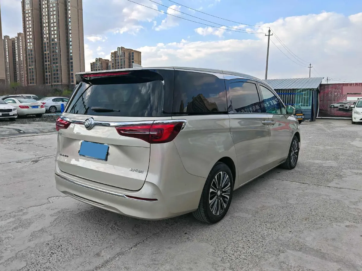 2022 Buick GL8 2.0T 237HP L4 9AT,autocango,china used car exporter,china ev exporter,chinese used car exporter,chinese used ev exporter
