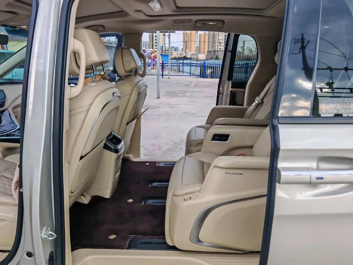 2022 Buick GL8 2.0T 237HP L4 9AT,autocango,china used car exporter,china ev exporter,chinese used car exporter,chinese used ev exporter