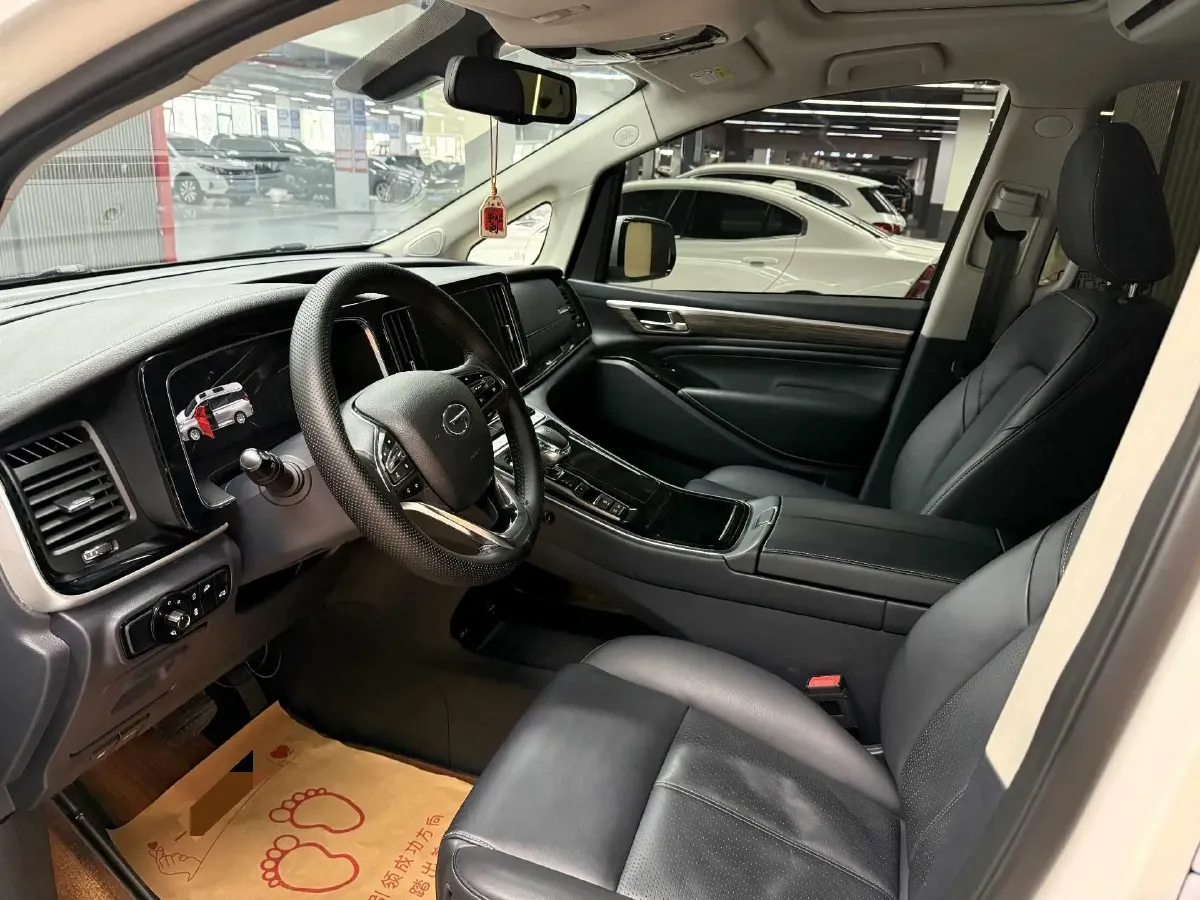 2021 GAC Trumpchi M8 2.0T 252HP L4 8AT,autocango,china used car exporter,china ev exporter,chinese used car exporter,chinese used ev exporter