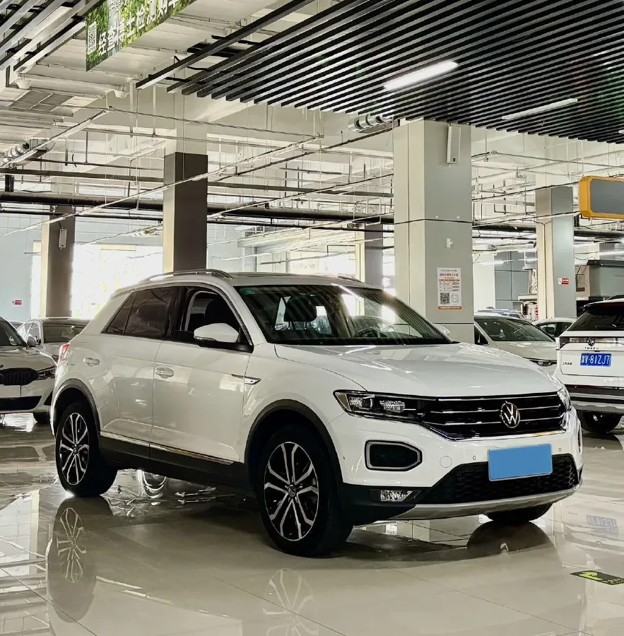 2022 Volkswagen T-Roc 1.4T 150HP L4 7DCT,autocango,china used car exporter,china ev exporter,chinese used car exporter,chinese used ev exporter