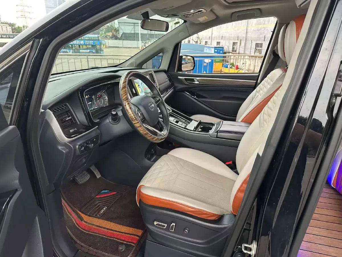 2021 GAC Trumpchi M8 2.0T 252HP L4 8AT,autocango,china used car exporter,china ev exporter,chinese used car exporter,chinese used ev exporter
