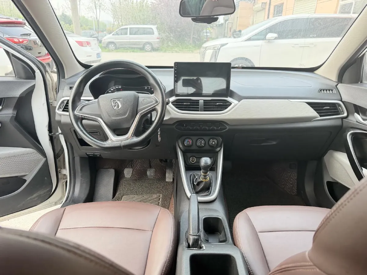 2017 BaoJun 510 1.5L 112HP L4 6MT,autocango,china used car exporter,china ev exporter,chinese used car exporter,chinese used ev exporter