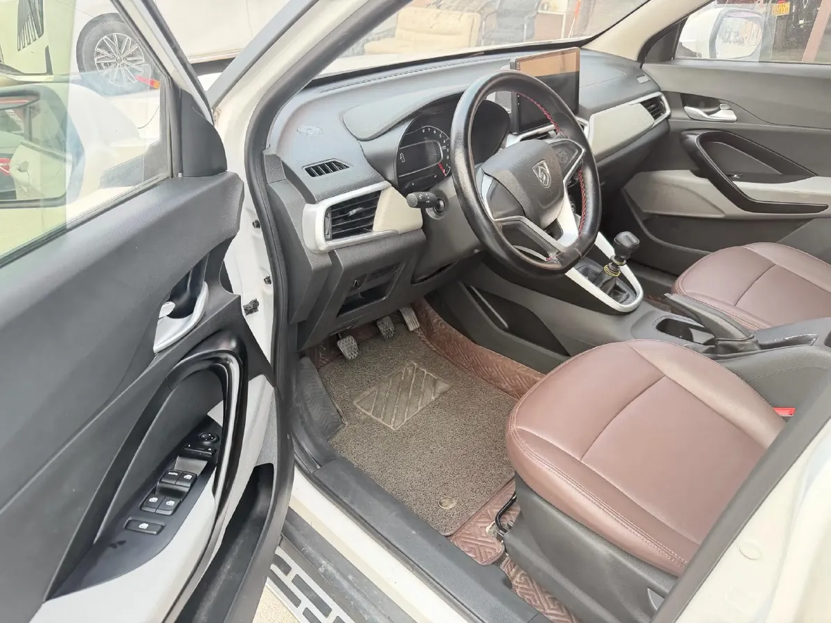 2017 BaoJun 510 1.5L 112HP L4 6MT,autocango,china used car exporter,china ev exporter,chinese used car exporter,chinese used ev exporter