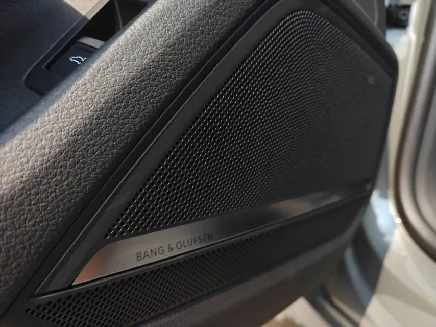 2024 Audi A7L 2.0T 245HP L4 7DCT,autocango,china used car exporter,china ev exporter,chinese used car exporter,chinese used ev exporter