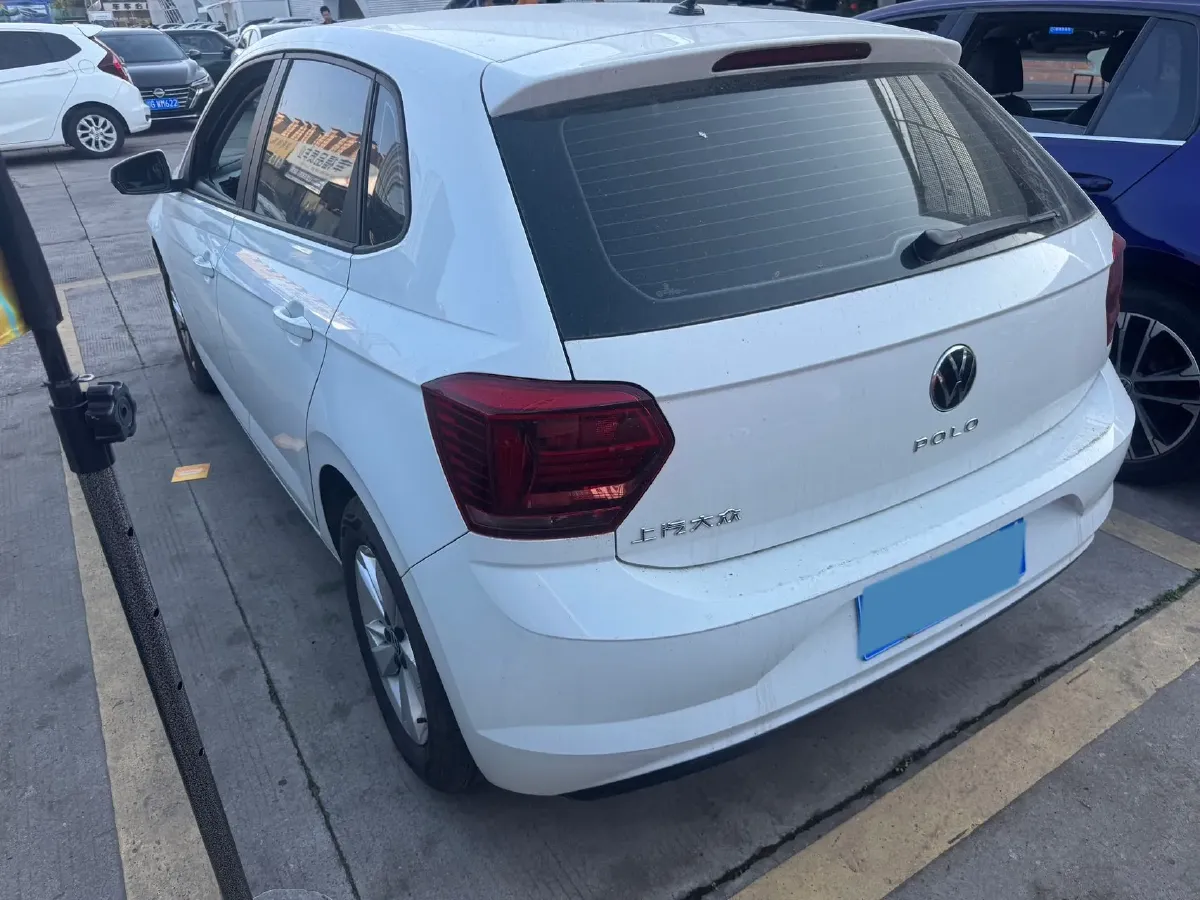 2023 Volkswagen Polo 1.5L 110HP L4 6AT,autocango,china used car exporter,china ev exporter,chinese used car exporter,chinese used ev exporter
