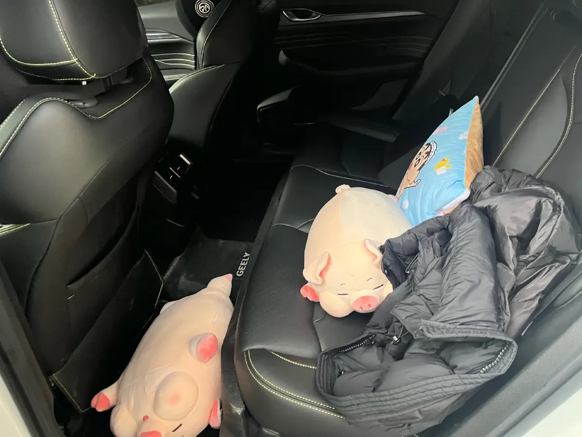 2023 Geely Preface 1.5T 181HP L4 7DCT,autocango,china used car exporter,china ev exporter,chinese used car exporter,chinese used ev exporter