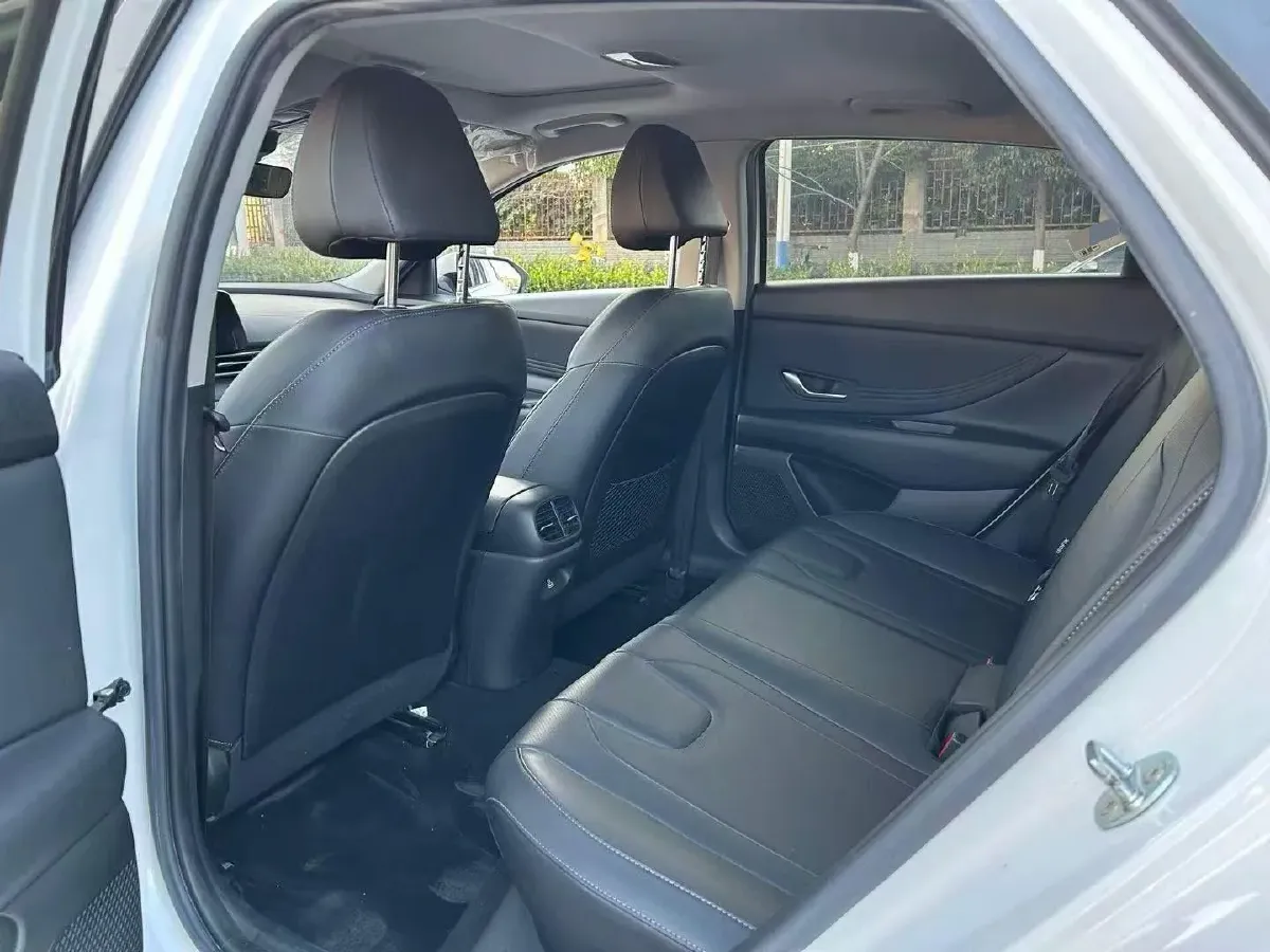 2022 Hyundai Elantra 1.5L 115HP L4 CVT,autocango,china used car exporter,china ev exporter,chinese used car exporter,chinese used ev exporter