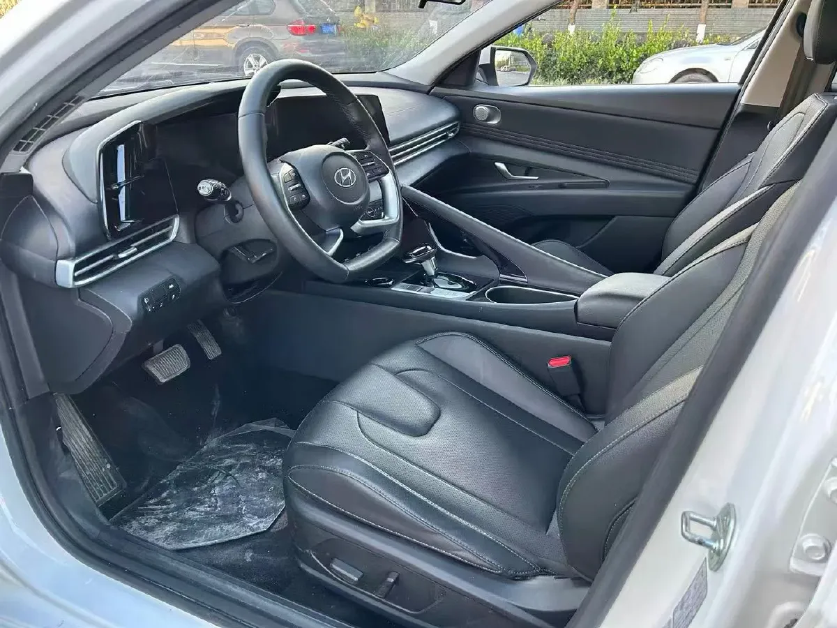 2022 Hyundai Elantra 1.5L 115HP L4 CVT,autocango,china used car exporter,china ev exporter,chinese used car exporter,chinese used ev exporter