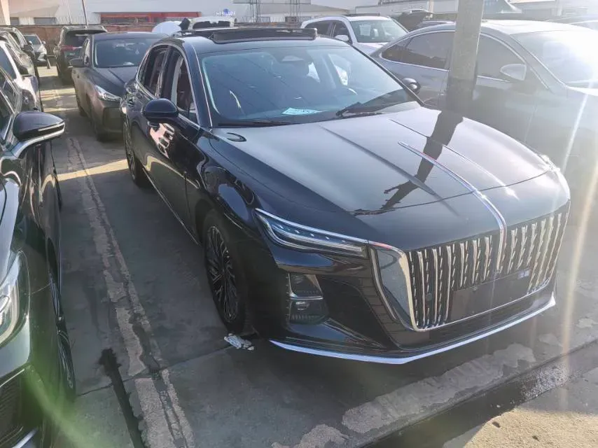 2023 HongQi H5 2.0T 224HP L4 8AT,autocango,china used car exporter,china ev exporter,chinese used car exporter,chinese used ev exporter