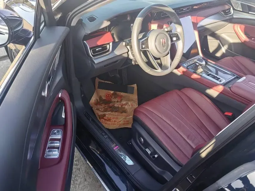 2023 HongQi H5 2.0T 224HP L4 8AT,autocango,china used car exporter,china ev exporter,chinese used car exporter,chinese used ev exporter