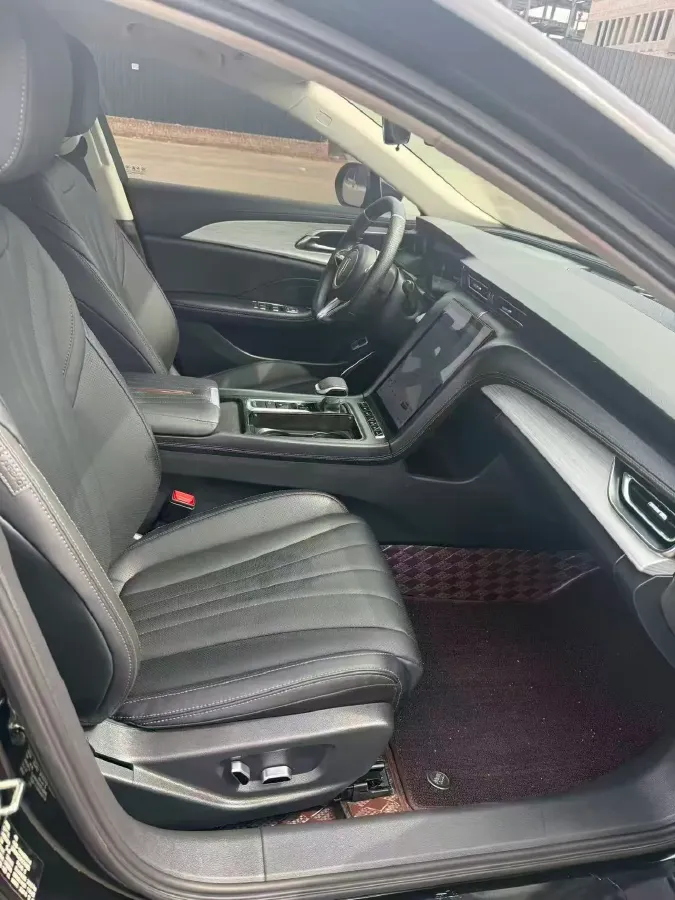 2025 HongQi H5 1.5T 169HP L4 7DCT,autocango,china used car exporter,china ev exporter,chinese used car exporter,chinese used ev exporter