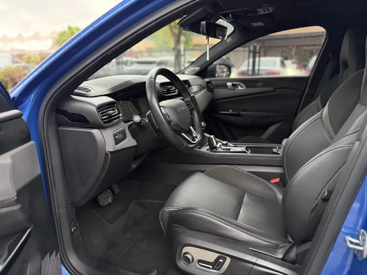 2021 LYNK&CO 03 2.0T 190HP L4 6AT,autocango,china used car exporter,china ev exporter,chinese used car exporter,chinese used ev exporter