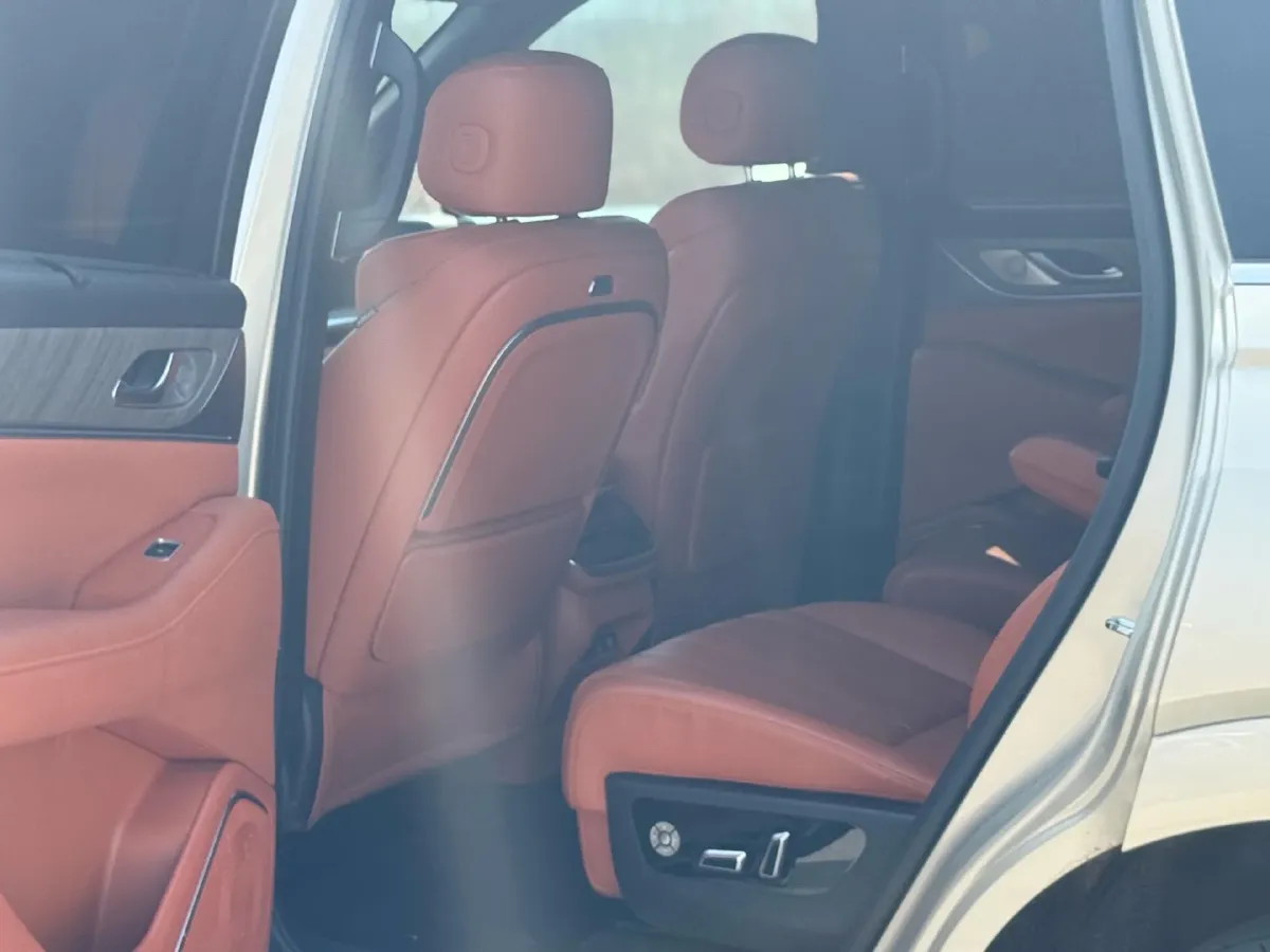 2023 WEY BlueMountain 1.5T 154HP L4 2DHT PHEV 44.5KWH,autocango,china used car exporter,china ev exporter,chinese used car exporter,chinese used ev exporter