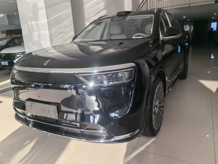 2025 AITO AITO M8 REEV 160HP REEV 53.4KWH,autocango,china used car exporter,china ev exporter,chinese used car exporter,chinese used ev exporter