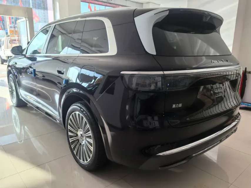 2025 AITO AITO M8 REEV 160HP REEV 53.4KWH,autocango,china used car exporter,china ev exporter,chinese used car exporter,chinese used ev exporter