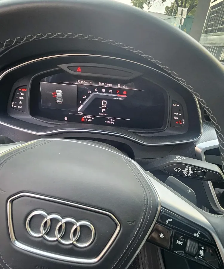 2024 Audi A6L 2.0T 245HP L4 7DCT,autocango,china used car exporter,china ev exporter,chinese used car exporter,chinese used ev exporter