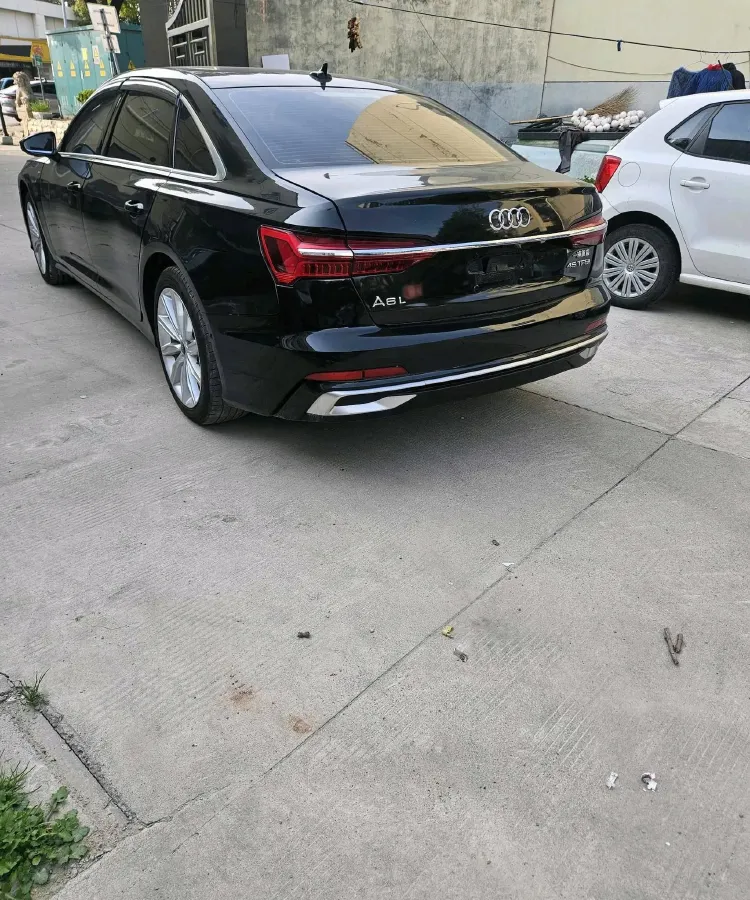 2024 Audi A6L 2.0T 245HP L4 7DCT,autocango,china used car exporter,china ev exporter,chinese used car exporter,chinese used ev exporter