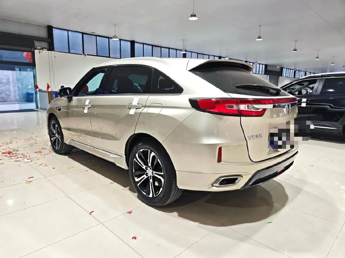 2017 Honda UR-V 2.0T 272HP L4 9AT,autocango,china used car exporter,china ev exporter,chinese used car exporter,chinese used ev exporter