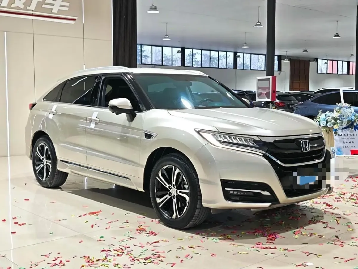 2017 Honda UR-V 2.0T 272HP L4 9AT,autocango,china used car exporter,china ev exporter,chinese used car exporter,chinese used ev exporter